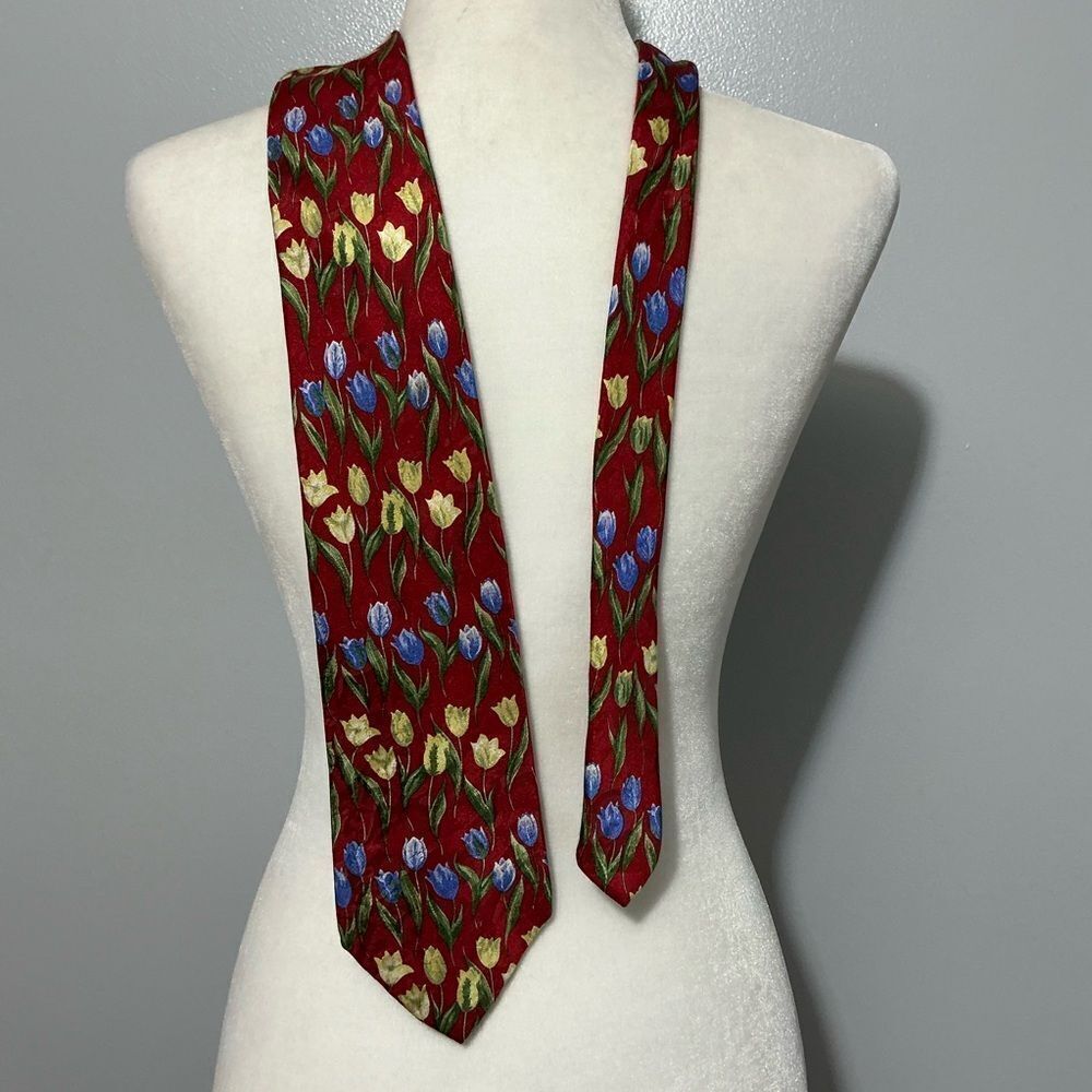 Nordstrom Floral tulip Red Silk tie